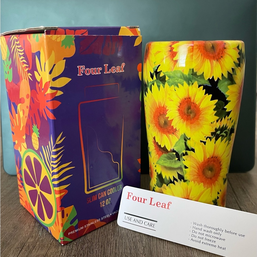 Four Leaf slim can cooler